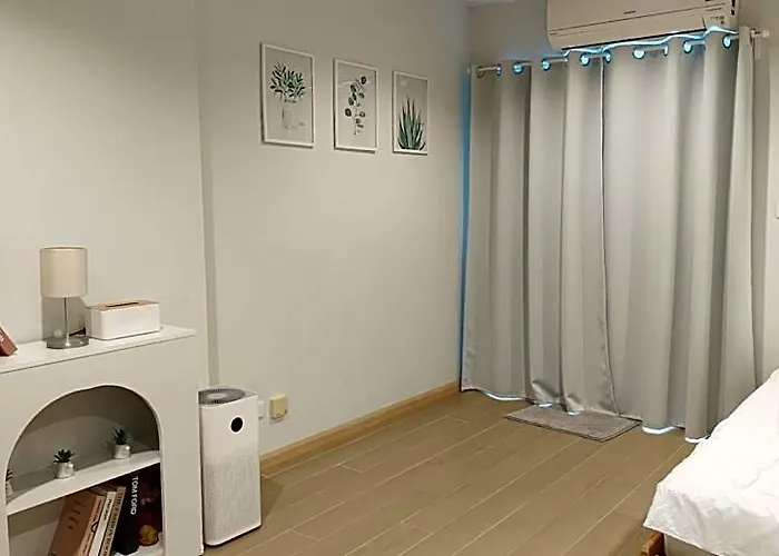 Hotell Cozy 1-bedroom Close To Mrt Near Jatuchak 4*